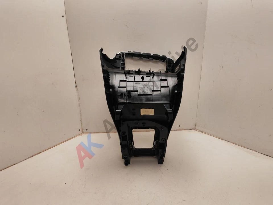 Volvo V60 S60 10-18 Heater AC Radio Multimedia Control Switch Panel and Trim - Image 4 of 4