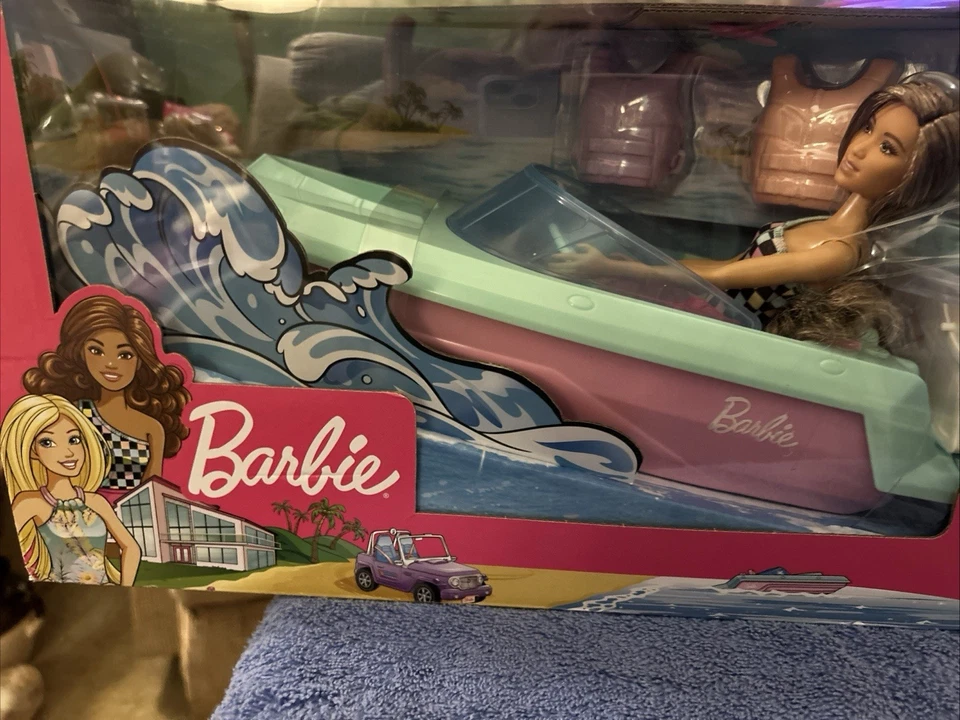 Barbie Barco y Jeep Juego con Dos Muñecas y Extras 2016 Nuevo Foto 4 de 4