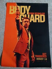 THE HITMAN'S BODYGUARD - MOVIE POSTER WITH RYAN REYNOLDS (AS THE BODYGUARD)