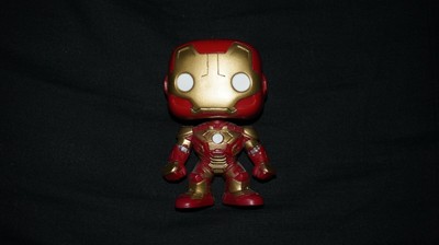 funko pop iron man 11