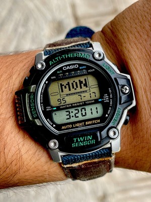 Casio 1405 PRT-30 Thermo Baro Alti Twin Sensor Vintage Casio Watch Japan Made