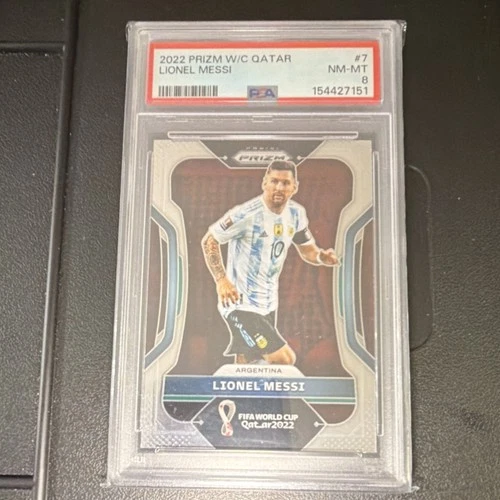 Panini 2022 Prizm World Cup Qatar Lionel Messi #7 PSA 8
