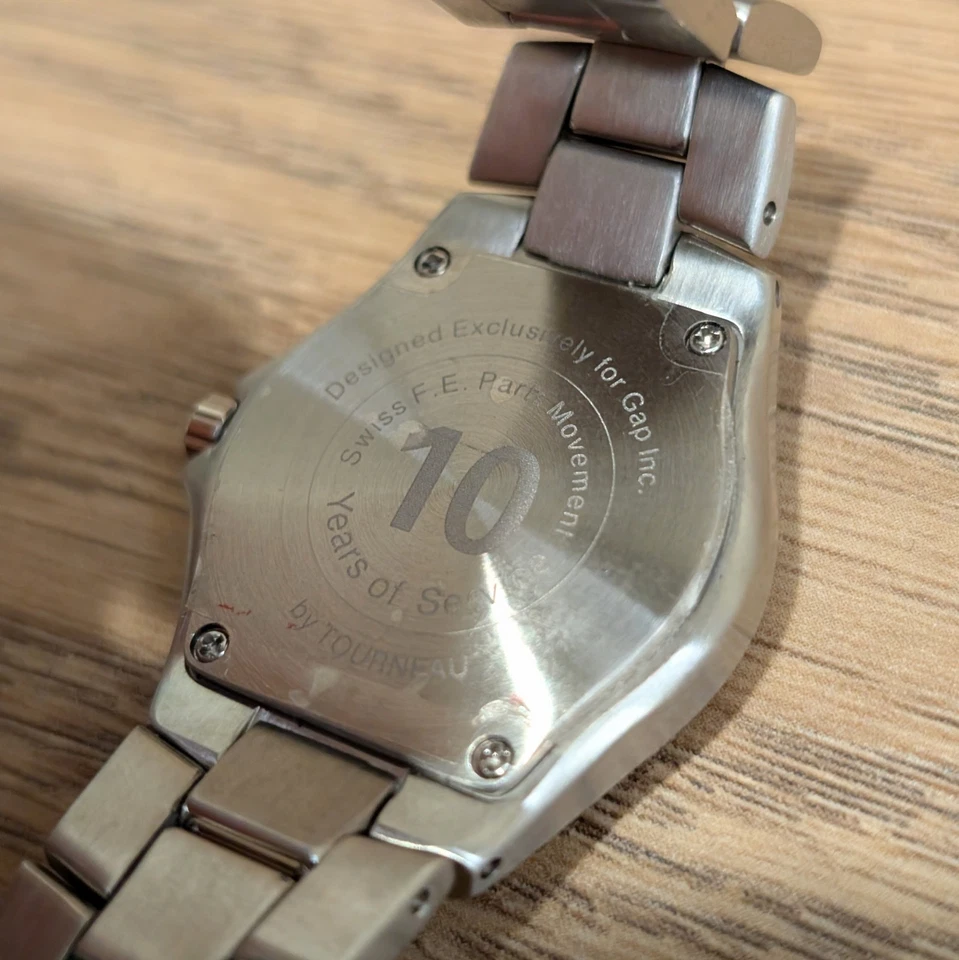 Tourneau Women's Watch Stainless Round Gap Inc Exclusive New Battery Works - Image 4 of 4