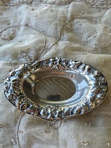 RARE Art Nouveau Repousse Alvin Sterling 1114 Silver Bon Bon/Nut Dish 81.64 G
