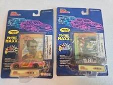 Two Nascar Racing Champions To The Maxx Race Cars 1/64 W/ Chromium Cards