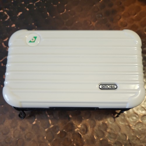 Rimowa First Class Amenity Toiletry Case - Glossy White