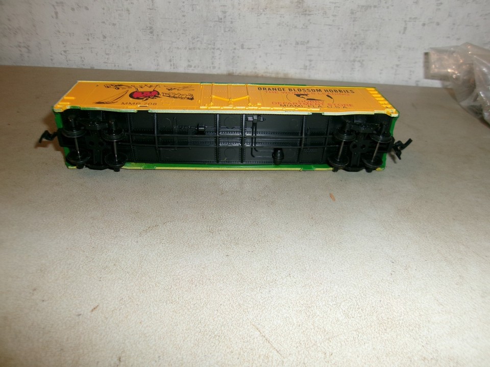 TYCO HO SCALE ORANGE BLOSSOM HOBBIES BOXCAR EXCELLENT CONDITION | eBay