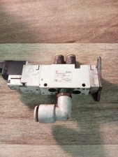 SMC VQZ2121 Solenoid Valve W/Plug 1/8 NPT