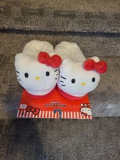 NWT Hello Kitty Slippers Size M 7-8  Super Soft cozy hello kitty head w/bow 