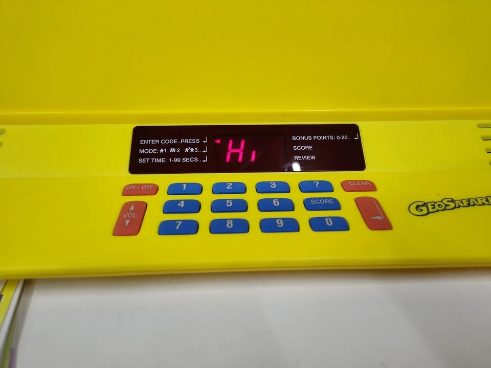 GeoSafari Jr EI-8855 Electronic Learning Game Unit w/ 10 Cards - Image 4 of 4