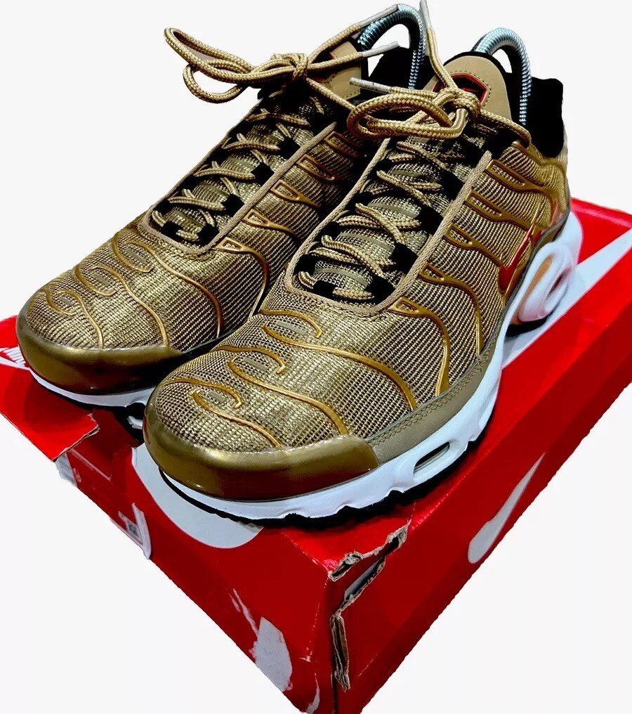 Nike Sneaker Sepatu Red Air Max 97 Champs NIKE AIR MAX PLUS GOLD