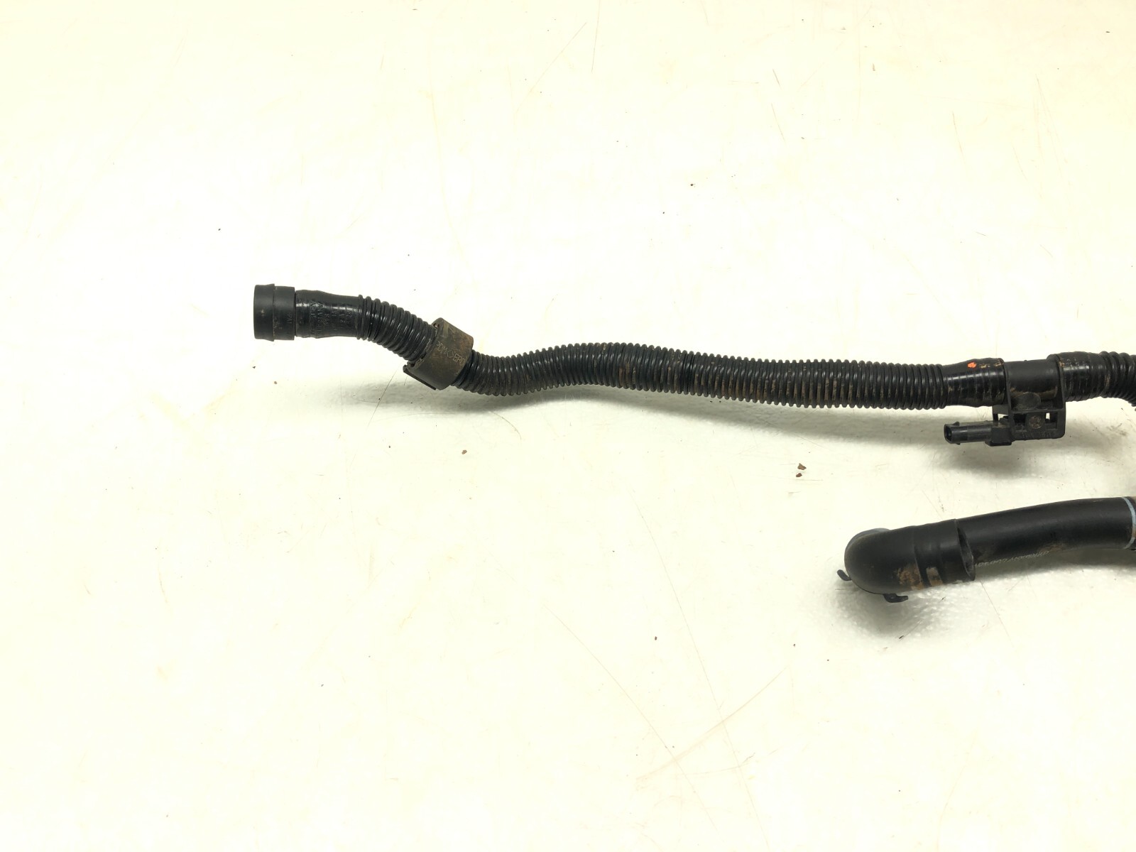2014-2018 BENTLEY FLYING SPUR 4.0L V8 SECONDARY AIR PUMP CONNECTING PIPE OEM