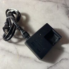 OEM Olympus LI-40C Li-on Battery Charger w/ Power Cable