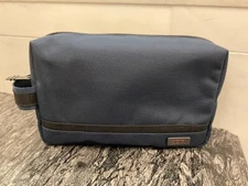 NEW - TUMI Zippered Medium Kit - Pouch - Cosmetic Bag - NAVY BLUE
