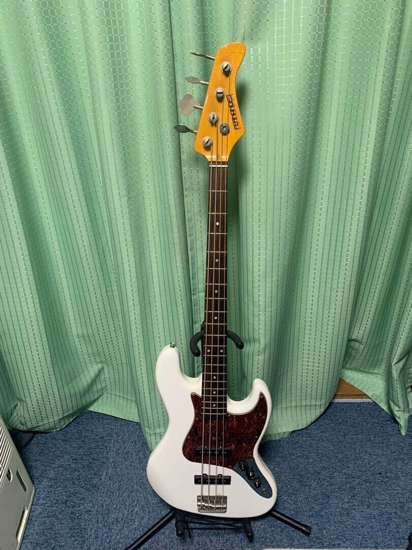 Fernandes RJB-380 Jazz type White Electric Bass Guitar From Fernandes RJB-380 Jazz type White Electric Bass Guitar From