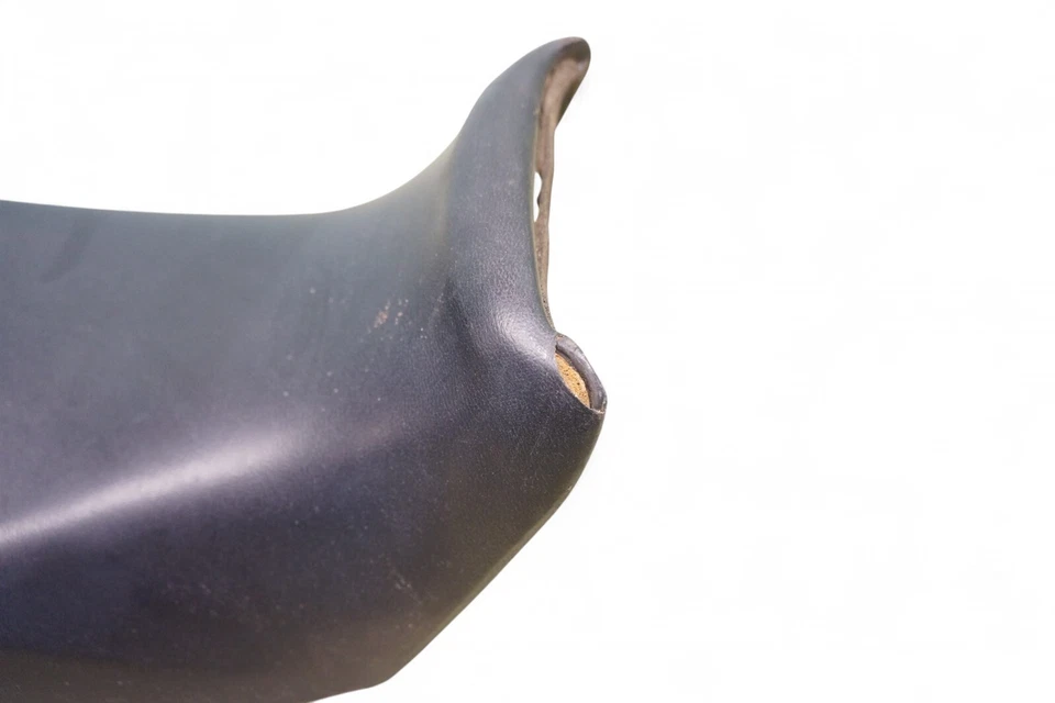 SUZUKI 85 GS700E GS 700 E SEAT OEM GS700ES S66 *AHS4 - Image 3 of 4