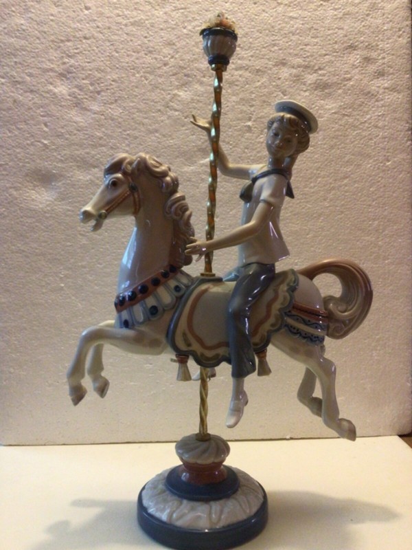 LLADRO VINTAGE RETIRED FIGURINE - BOY ON CAROUSEL HORSE # 1470 JOSE PUCHE 1985