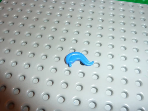 LEGO CASTLE CHATEAU minifig blue helmet feather medium 4502c / 6066 6085 6034 6073