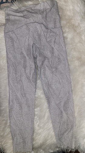 Spanx Booty Boost Active Mosaic 7/8 Leggings Gray/white Sz Medium