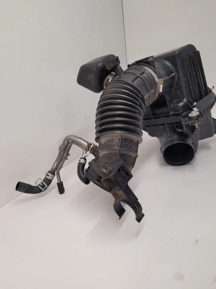 Conjunto de filtro de aire Honda CR-V 2010-2011 Foto 2 de 4