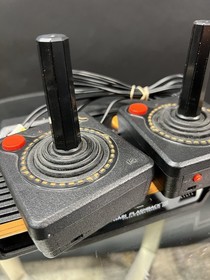 ATARI Flashback 5 Classic Game System CONSOLE 92 GAMES 2 Controllers NICE