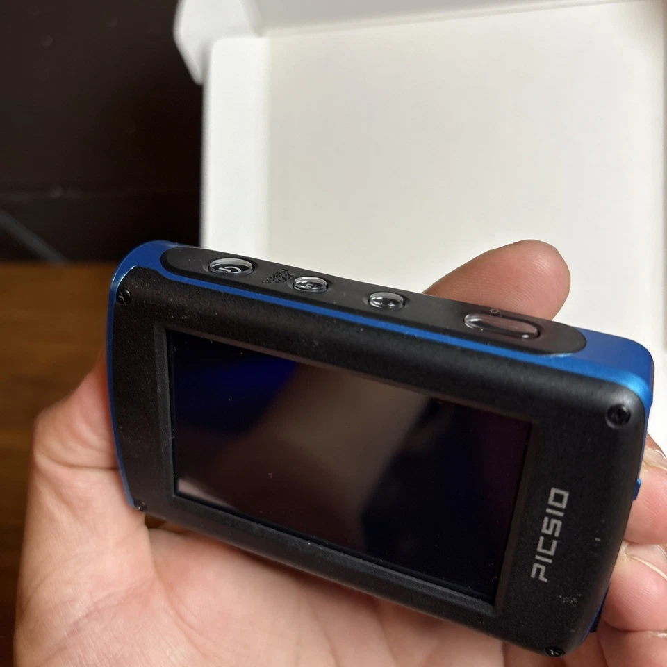 JVC Picsio GC-WP10 Waterproof Pocket Video Camera (Blue) UNTESTED NO CORD - Image 4 of 4