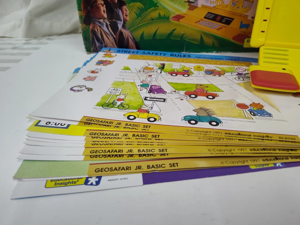 GeoSafari Jr EI-8855 Electronic Learning Game Unit w/ 10 Cards - Image 3 of 4