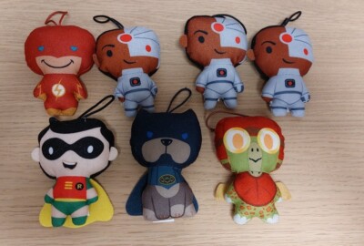 7X DC League of Super-Pets McDonald's Flash Cyborg Robin Ace Merton