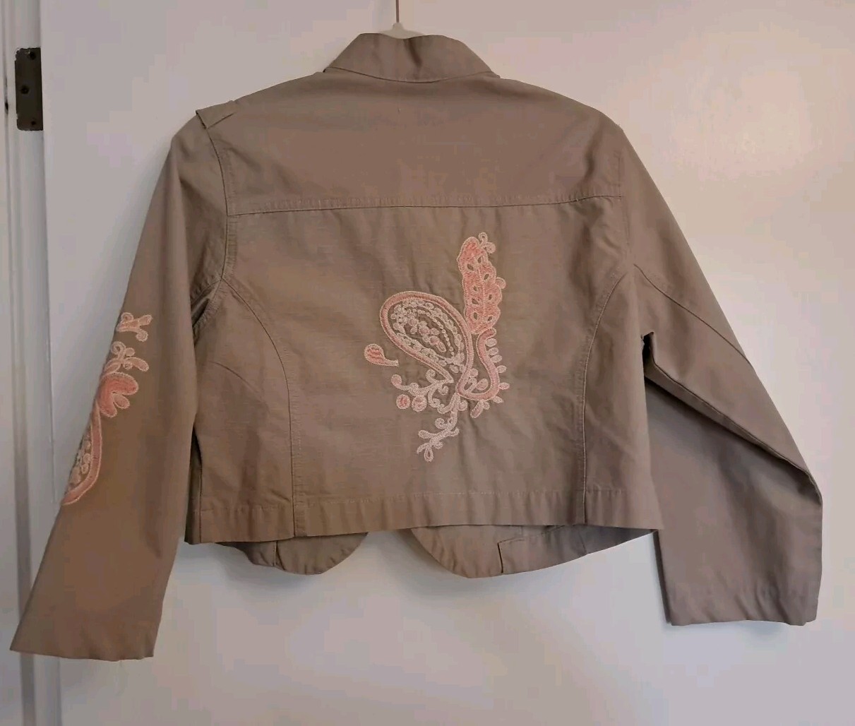 Devoded Cropped Button Jacket Sz Small- Medium Li… - image 4