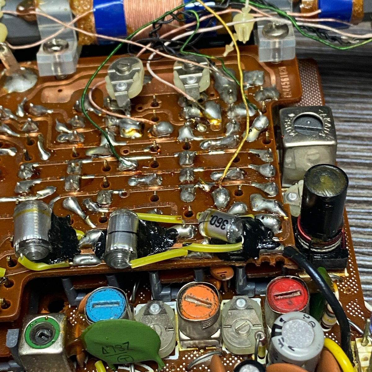 Aiwa tpr-250 Radio Cassette Player Main Circuit Board