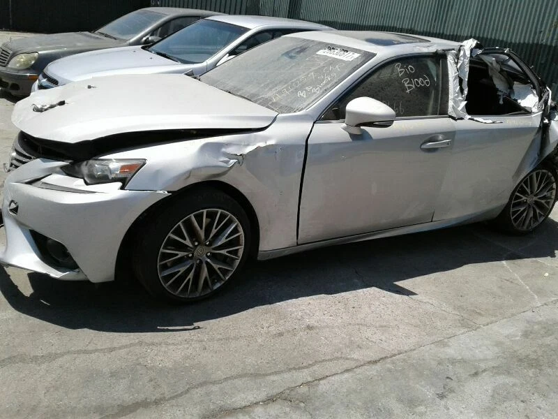 Chassis ECM Multiplex Network Body Left Hand Dash Fits 16 LEXUS IS200T 64645 Foto 3 de 4