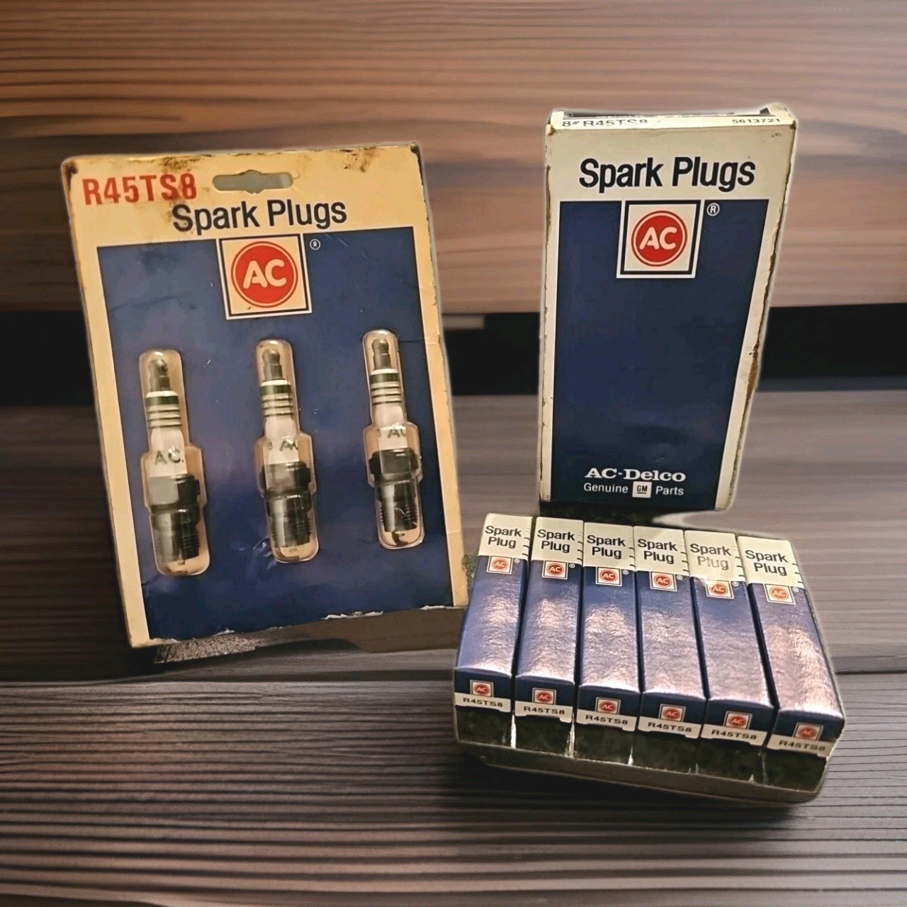 OEM # R45TS8 GM General Motors AC DELCO spark plugs 9 PIECES 