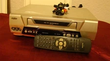 Sanyo Model VWM - 686 VCR Bundle EC