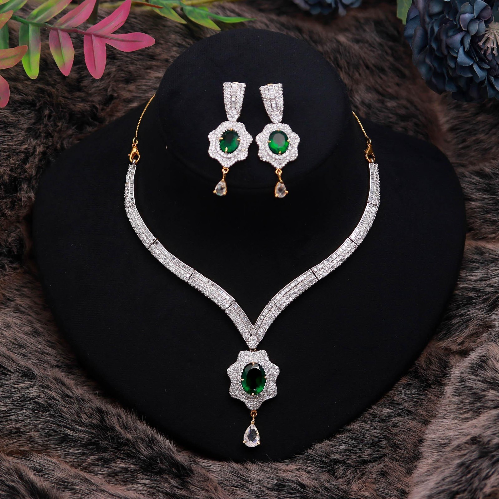 Emerald Green White CZ V Neck Necklace Earrings Set Gold Plated Wedding Jewelry