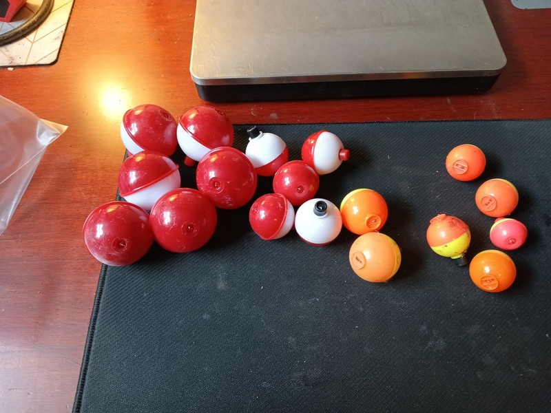 Lot Of 18 Fishing Bobbers