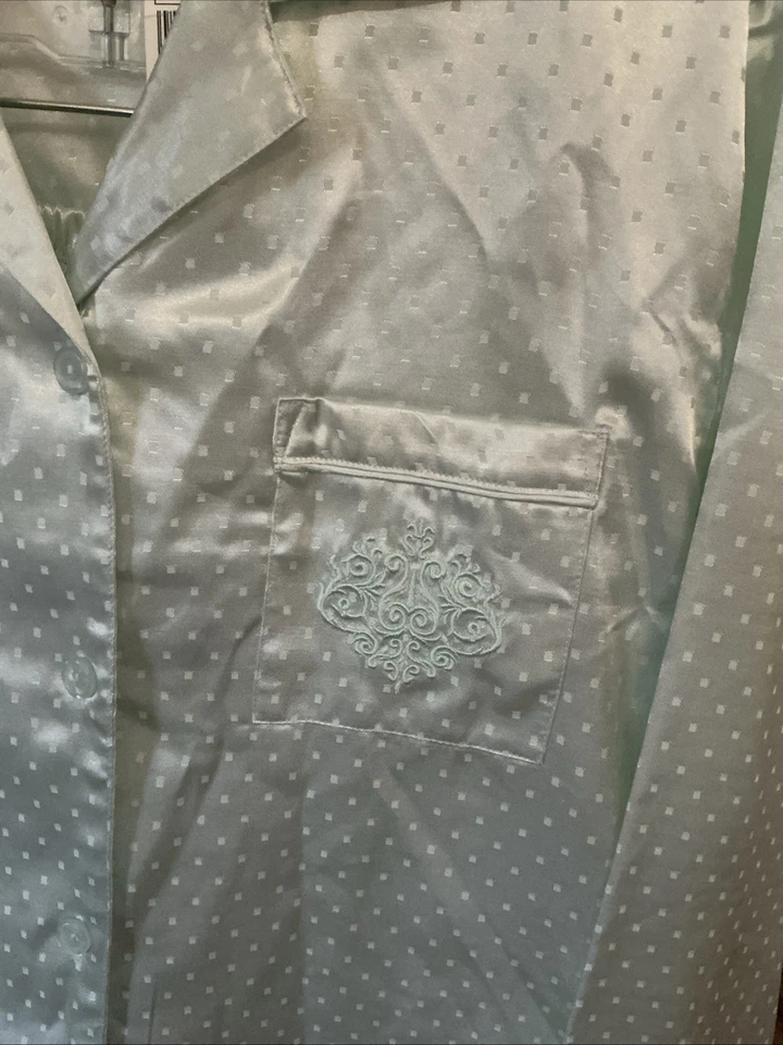 Miss Elaine Women’s 2-Pc. Satin MINT Collar LONG Pajamas Set Size Medium NWT - Image 3 of 4
