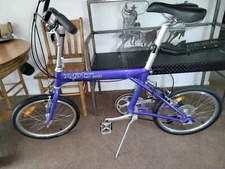 Xootr Swift Folding Bicycle. Rare! Only used a handful of times!