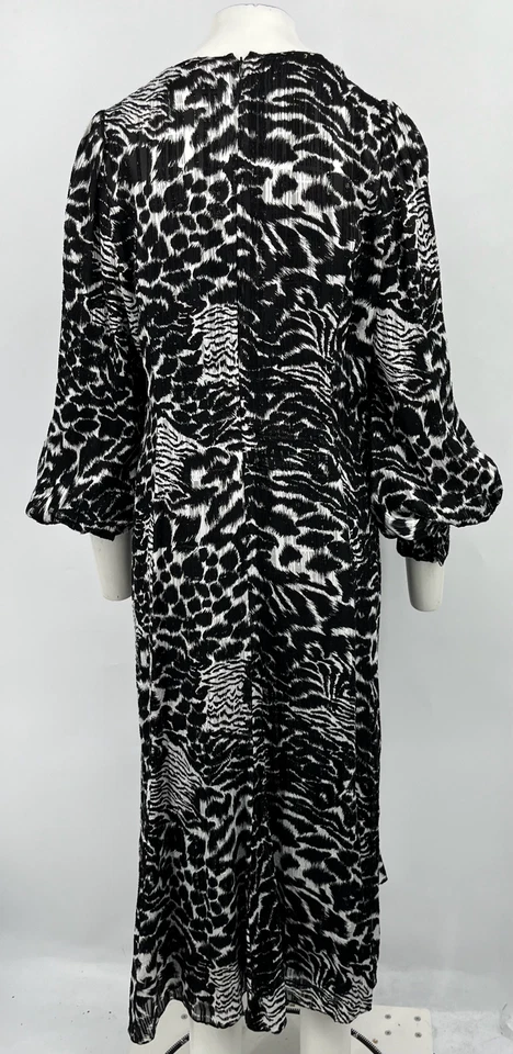 Andrew GN PF18 ALTRD Black/White Animal Print Long Sleeve Midi Dress sz 48 - Image 3 of 4