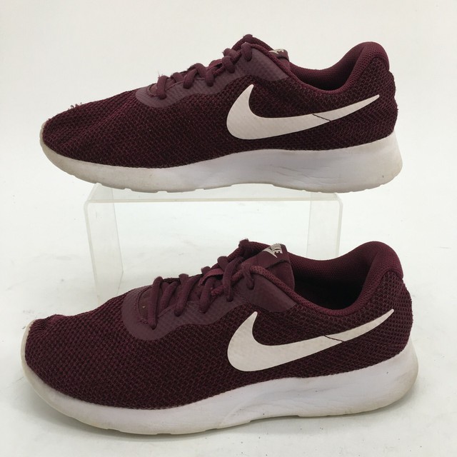 maroon nike tanjun womens