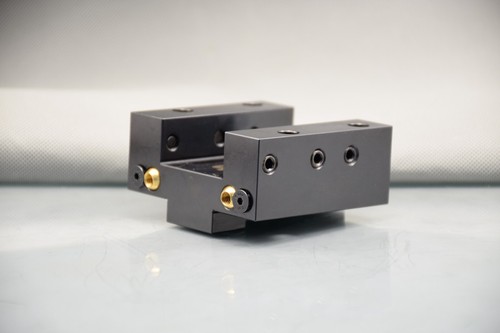 Hardinge Lathe Tooling GS200 PLUS Hardinge Tool Holder Rectangle Tool Block - Picture 7 of 8