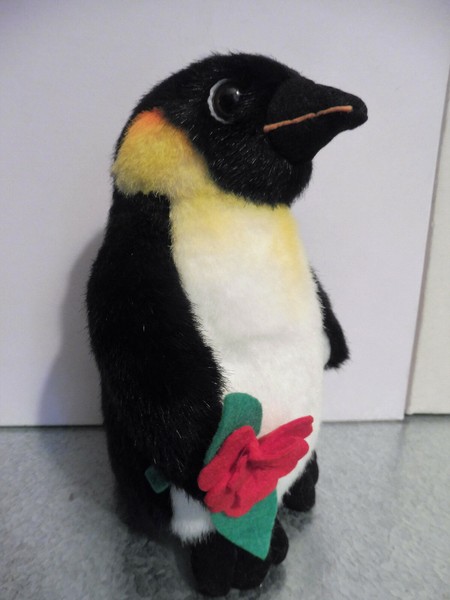 VINTAGE 90´S PENGUIN FLOWER STUFFED DOLL !  PELUCHE PINGUINO CON FLOR 90´S TOY !