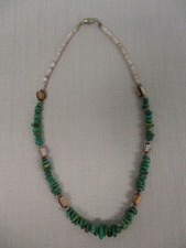FAUX GREEN TURQUOISE BEAD NECKLACE 17"