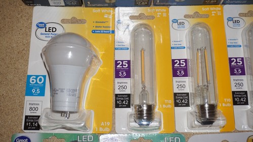 (16 Lot) Great Value , Sunbeam , Philips Light Bulb Big Lot - Picture 4 of 8