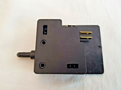 ORIGINAL INDESIT IDD6340IX BACKOFENTÜR MIKROSCHALTER