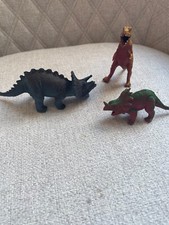 LOT 3 VINTAGE RUBBER 1986 TYRANNOSAURUS -T-REX STYRACOSAURUS TRICERATOPS FIGURES