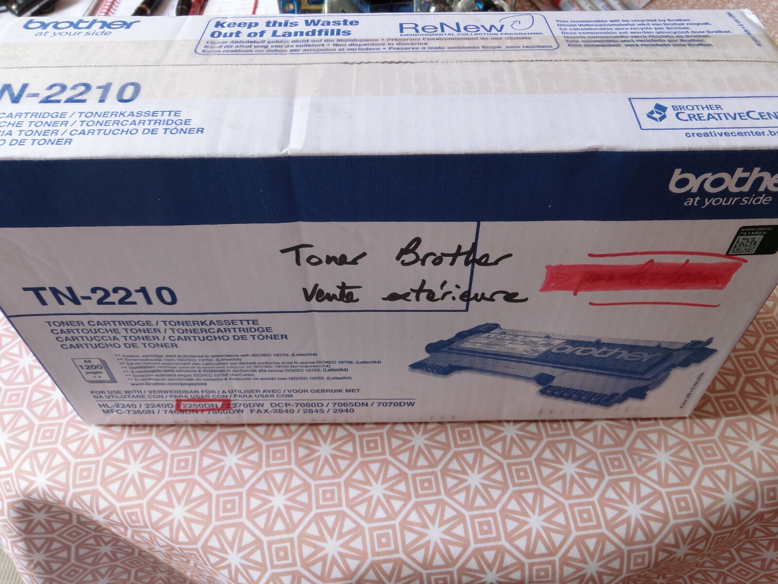 Toner noir Brother TN2210 idéal pour le télétravail et les dossiers familiaux