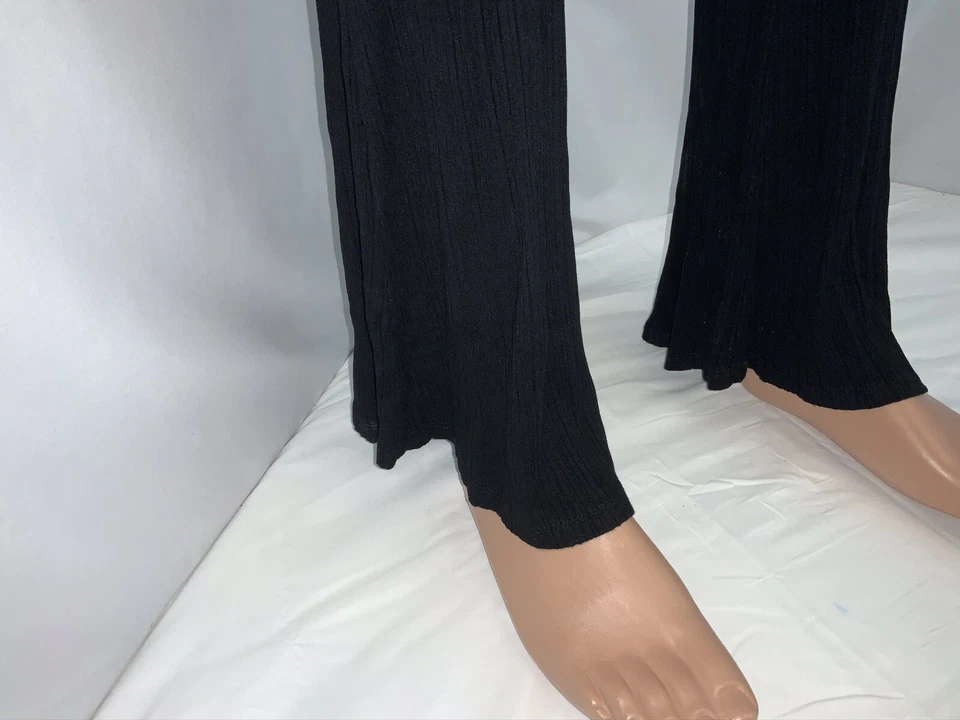 Pantalones elásticos Bershka L para mujer negros viscosa corte bota acampanados como nuevos pavo YGI H0-158 Foto 4 de 4