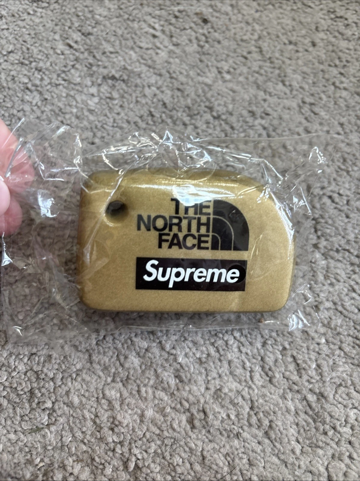 Porte clés flottant Supreme X The North Face TNF SS20A3 Neuf