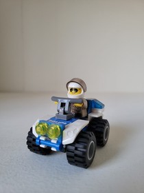 LEGO CITY: Police Pursuit (4437) 100% Complete W/ Instruction Manual