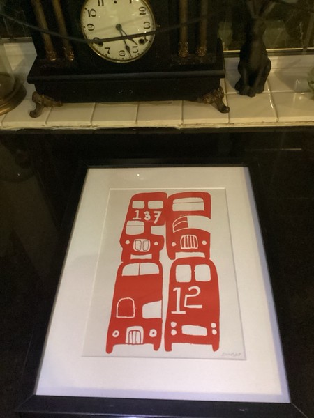 Autobús IKEA RIBBA rojo de dos pisos firmado BiroRobot imagen enmarcada